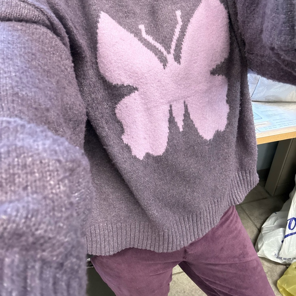 Meet your Posher, Carla